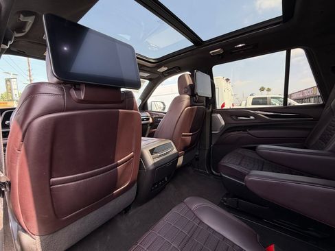Used 2024 Cadillac Escalade V AWD/4WD image 39