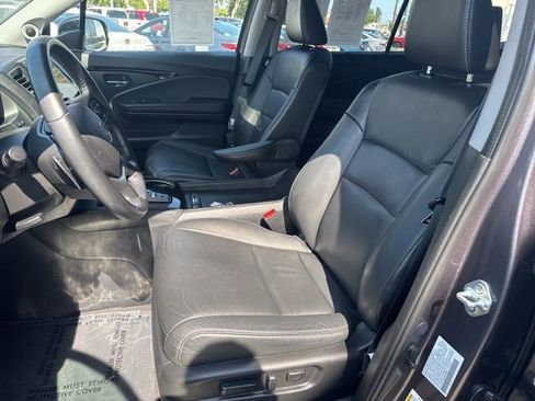 Used 2022 Honda Pilot Touring image 18