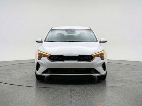 Used 2025 Kia K4 FWD image 2