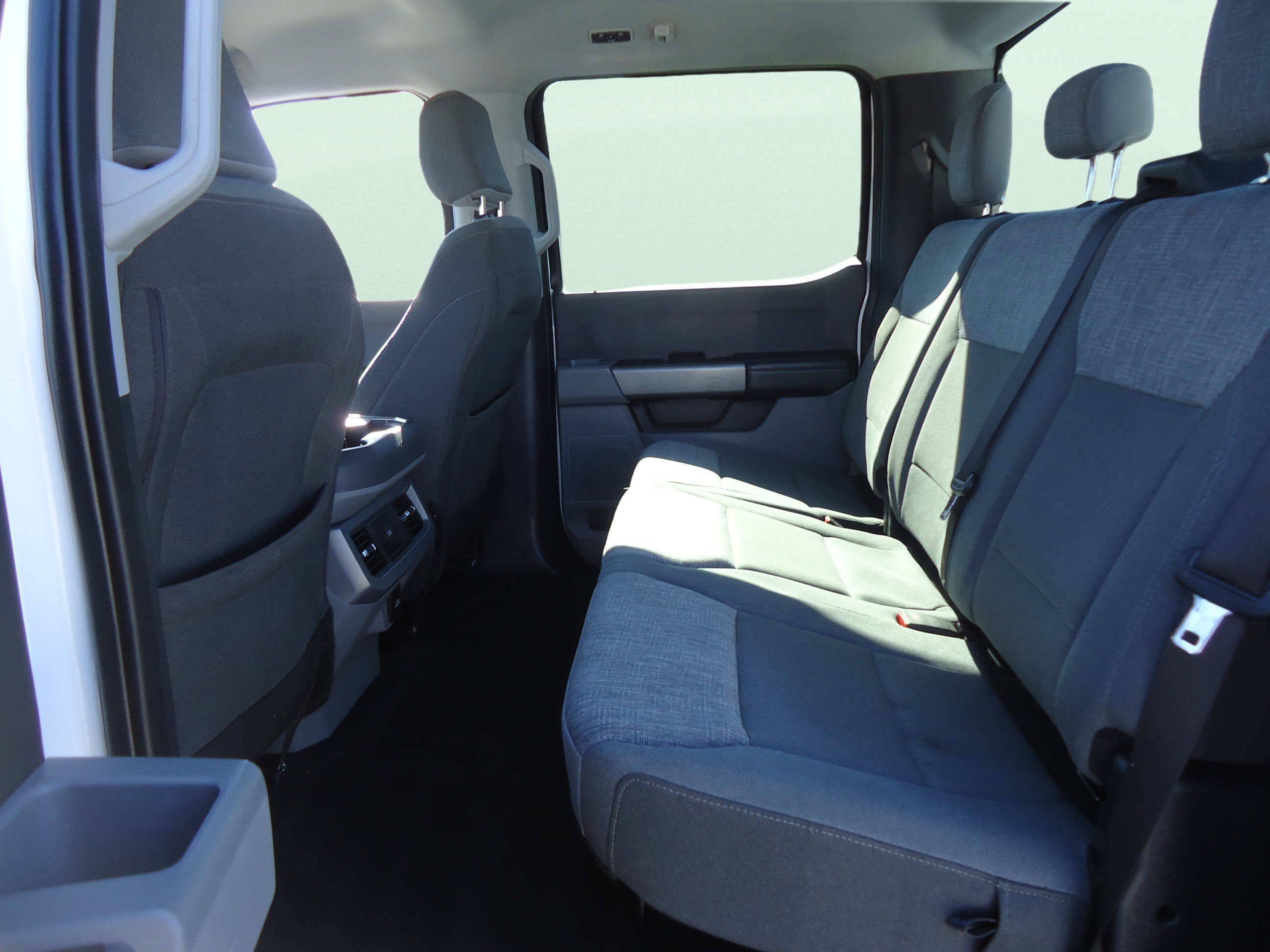 Used 2025 Ford F250 XLT w/ FX4 Off-Road Package AWD/4WD image 30