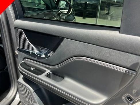 Used 2022 Lincoln Corsair FWD image 7