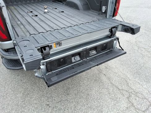 Certified 2024 GMC Sierra 2500 Denali Ultimate image 17