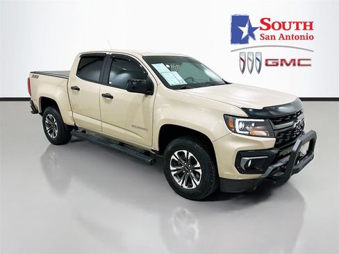 Used 2022 Chevrolet Colorado Z71 AWD/4WD image 1
