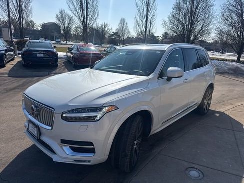 Used 2023 Volvo XC90 B6 Ultimate w/ Protection Package Premier AWD/4WD image 8
