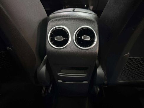 Used 2021 Mercedes-Benz GLA 250 4MATIC w/ Premium Package image 49