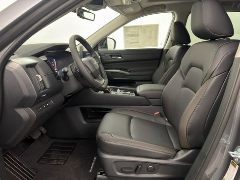 New 2026 Nissan Pathfinder SL w/ SL Premium Package image 14