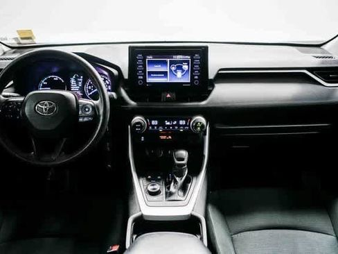 Used 2021 Toyota RAV4 LE w/ Carpet Mat Package (TMS) image 11