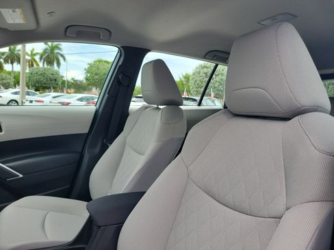 Certified 2025 Toyota Corolla Cross L FWD image 19