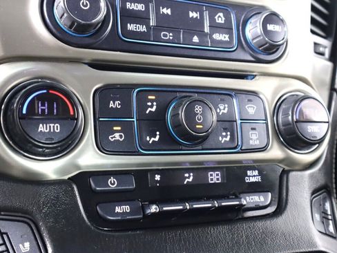 Used 2018 GMC Yukon Denali w/ Denali Ultimate Package AWD/4WD image 23