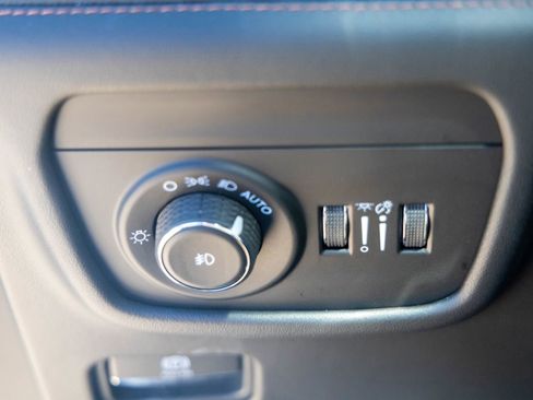 New 2026 Jeep Grand Cherokee L Summit image 32