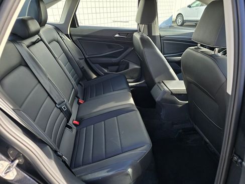 Used 2024 Volkswagen Jetta SE image 39