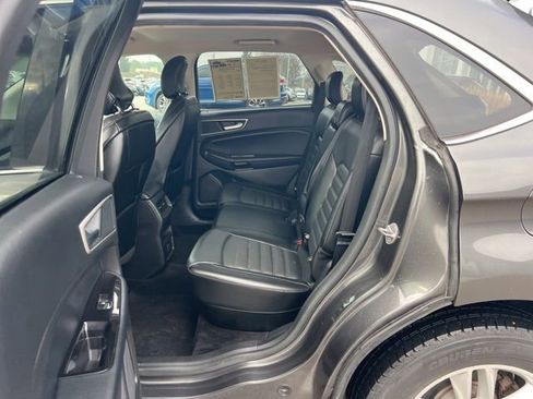 Used 2017 Ford Edge SEL w/ Equipment Group 201A image 30
