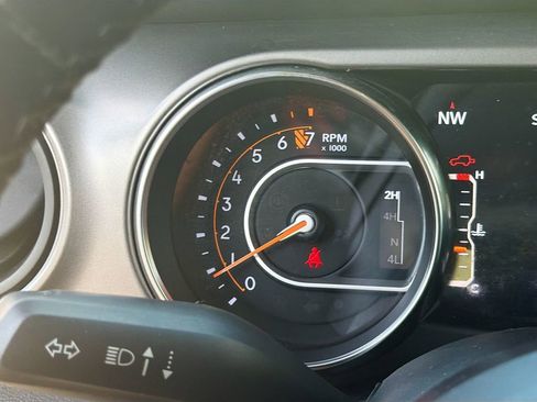 Used 2021 Jeep Wrangler Unlimited Sport AWD/4WD image 35