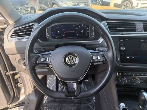 Used 2019 Volkswagen Tiguan SEL w/ 3rd Row Seat Package AWD/4WD image 26
