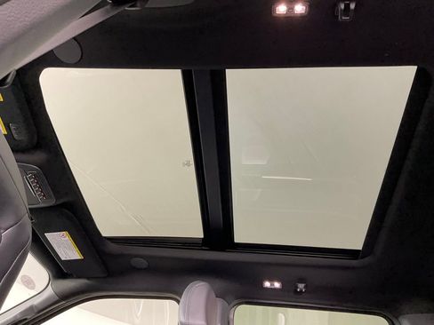 New 2026 Ford F250 Platinum image 17