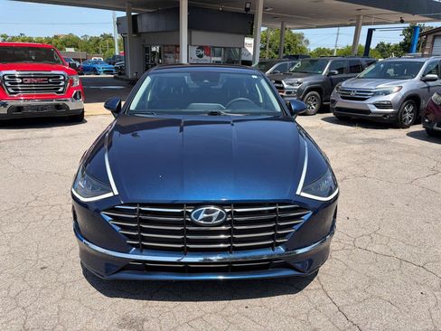 Used 2021 Hyundai Sonata SE w/ Winter Weather Package FWD image 2