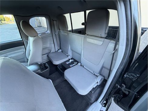 Used 2012 Toyota Tacoma 2WD Access Cab image 25