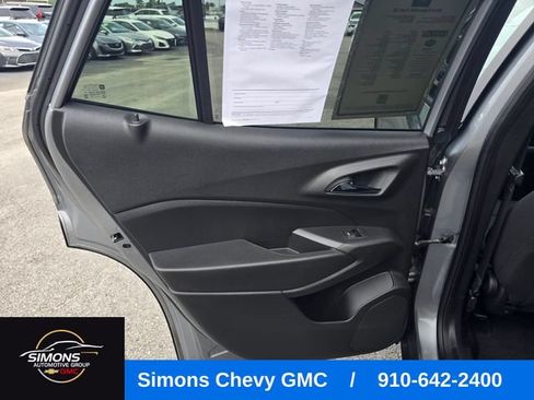 Used 2024 Chevrolet Trax LS w/ Driver Confidence Package FWD image 33