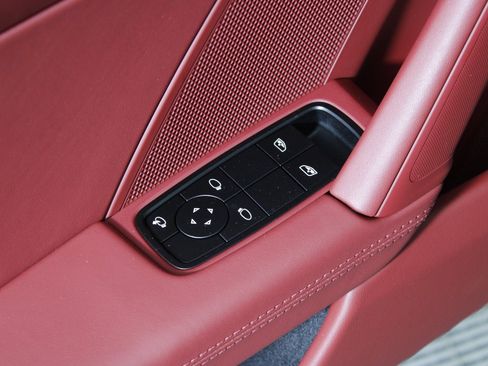 Certified 2024 Porsche 911 Carrera 4S image 17