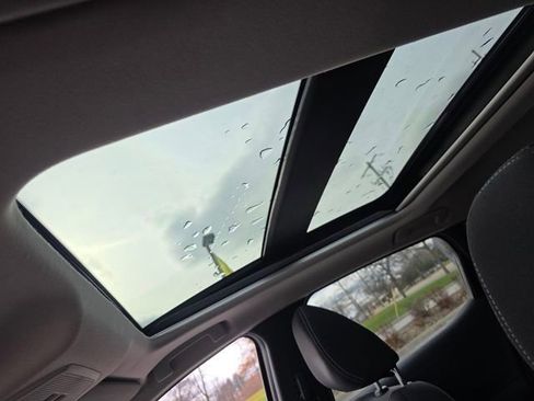 New 2026 Nissan Kicks SV w/ SV Premium Package image 5