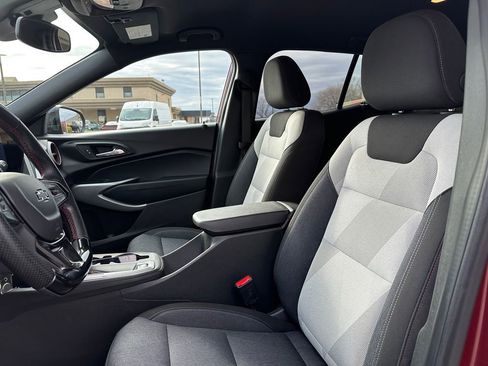 Certified 2024 Chevrolet Trax RS image 21