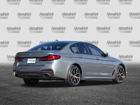 Used 2023 BMW 530e w/ M Sport Package image 5