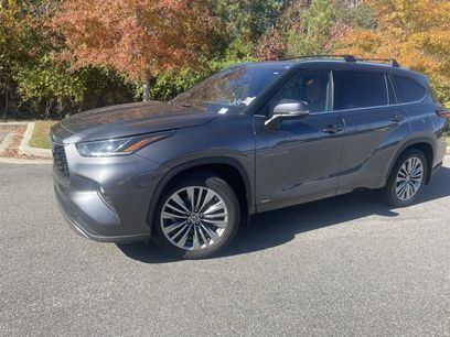 Used 2022 Toyota Highlander Platinum