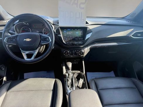 Used 2021 Chevrolet TrailBlazer ACTIV w/ Sun and Liftgate Package AWD/4WD image 19