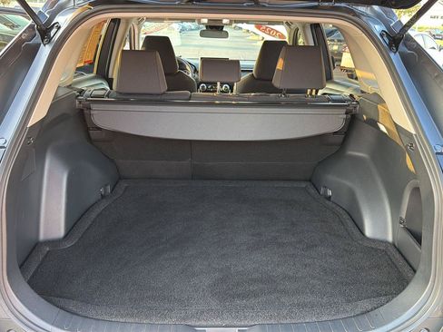 Certified 2025 Toyota RAV4 LE AWD/4WD image 31