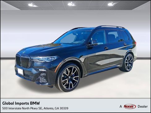 Certified 2022 BMW X7 xDrive40i w/ M Sport Package image 1