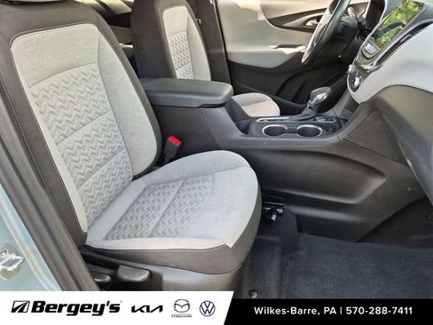 Used 2022 Chevrolet Equinox LT AWD/4WD image 26