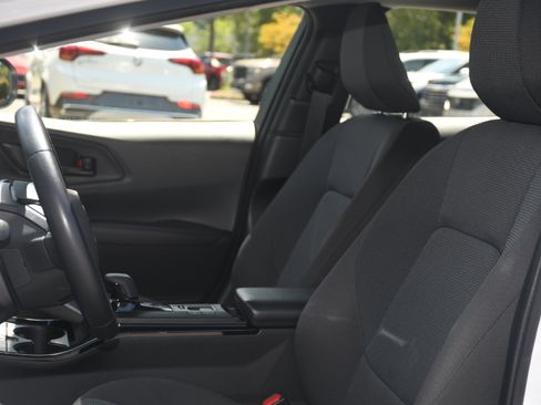 Certified 2024 Toyota Prius LE AWD/4WD image 11