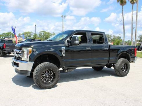 Used 2018 Ford F250 XLT AWD/4WD image 5
