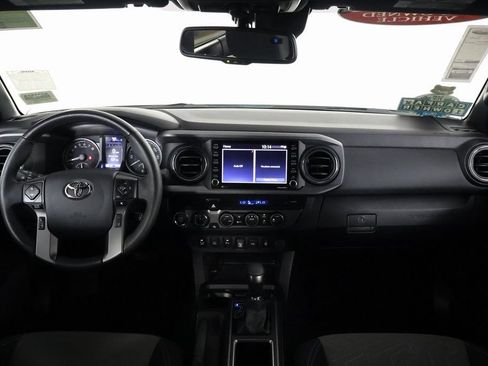 Used 2023 Toyota Tacoma TRD Off-Road w/ Technology Package AWD/4WD image 8