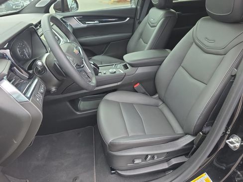 New 2026 Cadillac XT5 Premium Luxury w/ Driver Assist Package FWD image 9