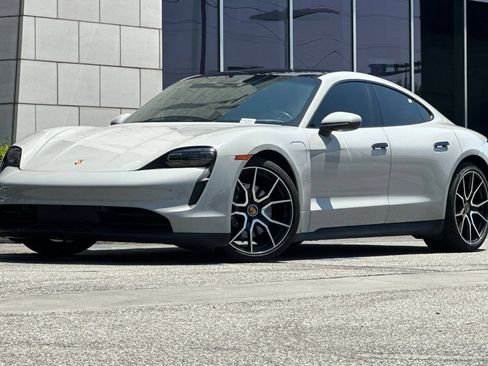 Used 2023 Porsche Taycan RWD image 8