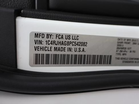 Used 2023 Jeep Grand Cherokee Altitude AWD/4WD image 47