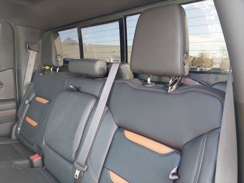 Used 2022 GMC Sierra 1500 AT4 w/ AT4 Preferred Package image 34