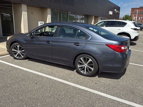Used 2015 Subaru Legacy 2.5i Limited AWD/4WD image 9