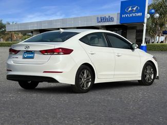 Used 2017 Hyundai Elantra SE w/ SE A/T Tech Package 03 video 3