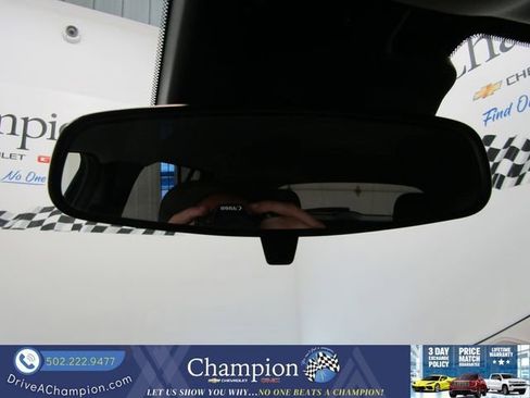 Certified 2025 Chevrolet Trax ACTIV FWD image 29