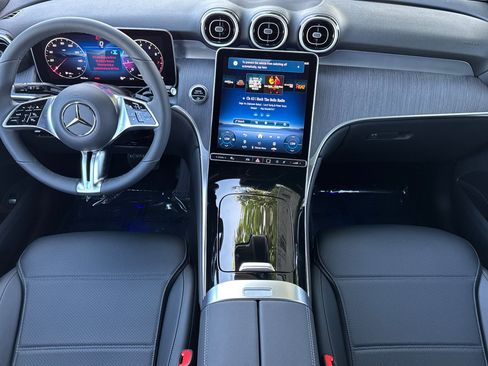New 2026 Mercedes-Benz GLC 300 4MATIC image 13