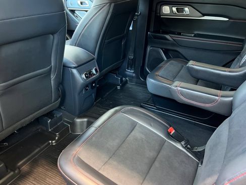 Certified 2025 Ford Explorer ST AWD/4WD image 4