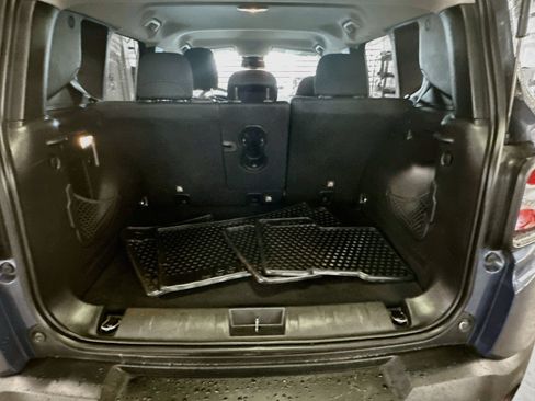 Used 2020 Jeep Renegade Trailhawk w/ Popular Equipment Group AWD/4WD image 28