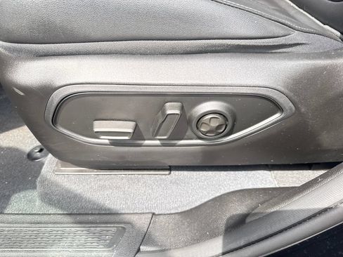 Used 2023 Jeep Grand Cherokee 4WD 4xe image 12