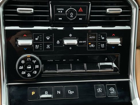 New 2026 Nissan Armada Platinum Reserve image 40