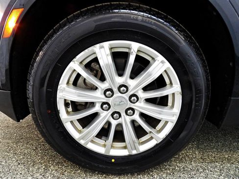Used 2019 Cadillac XT5 FWD image 19