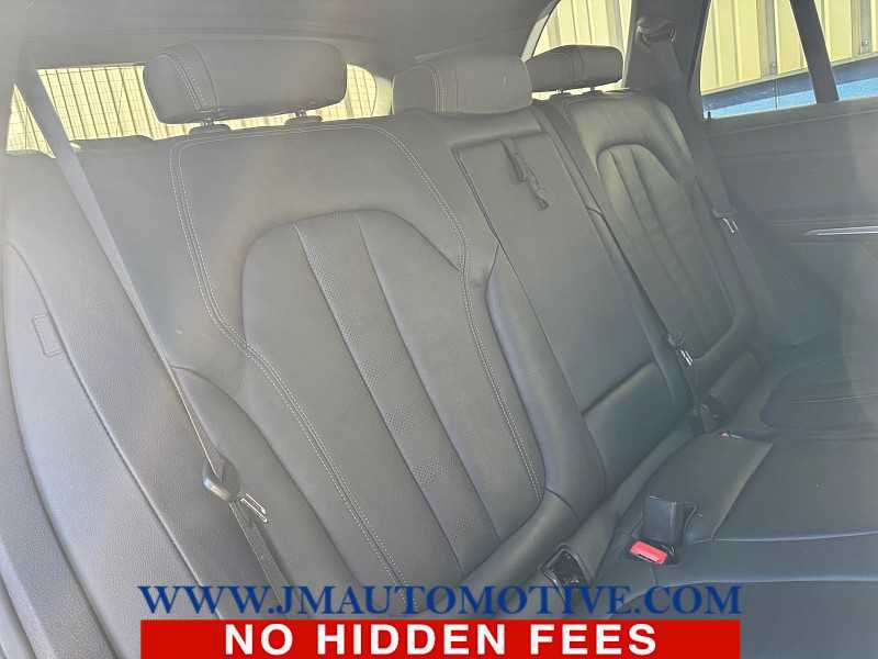 Used 2022 BMW X5 xDrive40i w/ Premium Package AWD/4WD image 19