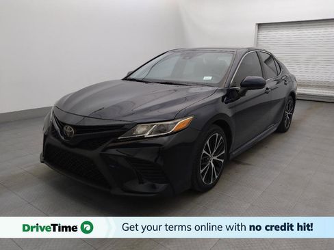 Used 2019 Toyota Camry SE FWD image 1