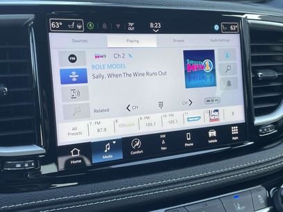 Certified 2024 Chrysler Pacifica Limited